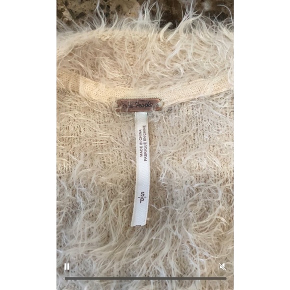 🛍️ Free People Long Cream Soft Maxi Cardigan
Size Small - Picture 6 of 7